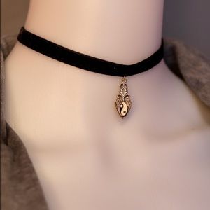 Black Velvet Choker